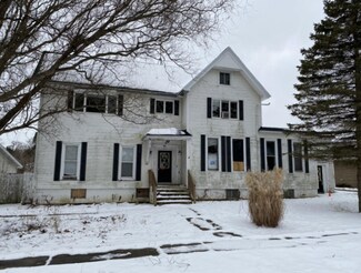 604 E Paw Paw St, Paw Paw, MI 49079