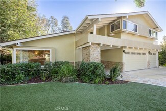 808 Panorama Rd, Fullerton, CA 92831