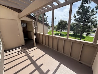 1350 Cabrillo Park Dr Unit F, Santa Ana, CA 92701