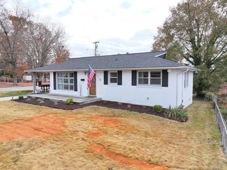 244 Lansbury Dr, Danville, VA 24540