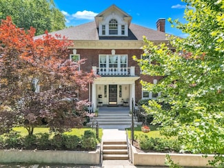 1337 W Wayne St, Fort Wayne, IN 46802