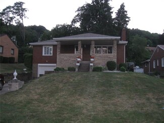 2222 Hemlock Dr, White Oak, PA 15131