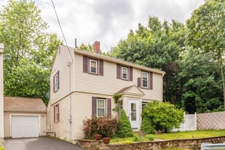 14 9th St Unit U14, Nashua, NH 03060