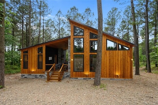 17 Crooked Cedar Trail, Broken Bow, OK 74728
