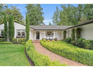 475 Iron Mountain Blvd, Lake Oswego, OR 97034