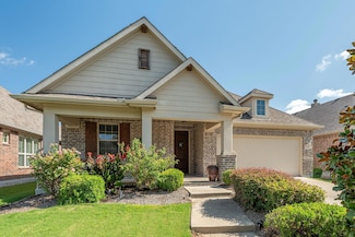 825 Hayden Ln, Savannah, TX 76227