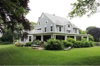 21 Fort Hill Ave, Gloucester, MA 01930