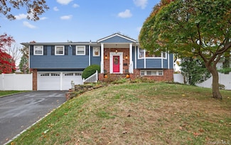 15 Duke Place, Glen Cove, NY 11542