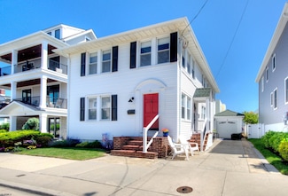 19 N Douglas Ave, Margate City, NJ 08402