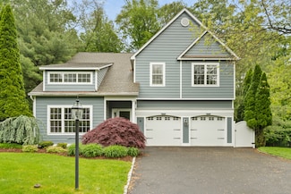 65 Macarthur Ln Unit 6, Stamford, CT 06902