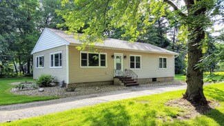 3111 S Lakeshore Dr, Saint Joseph, MI 49085