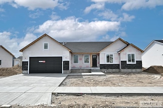 855 Edna St, Idaho Falls, ID 83402
