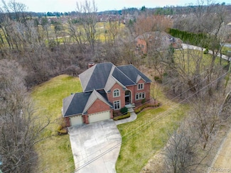 37159 Howard Rd, Farmington Hills, MI 48331