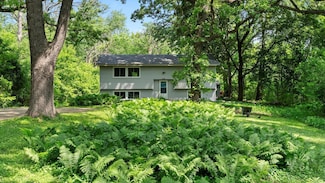 1504 89th Ave N, Brooklyn Park, MN 55444