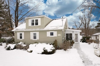 7471 Gordon Rd, Baldwinsville, NY 13027