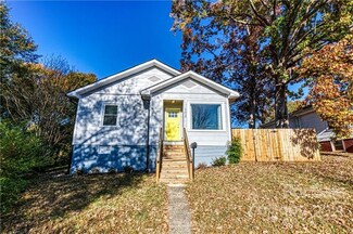 302 Thirteenth St, Cramerton, NC 28032
