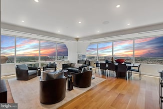50 S 16th St Unit 5504, Philadelphia, PA 19102