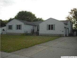 357 Matawan Ave, Cliffwood, NJ 07721