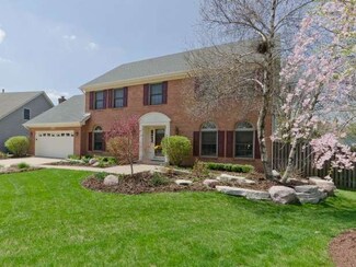 492 Blodgett Ct, Naperville, IL 60565