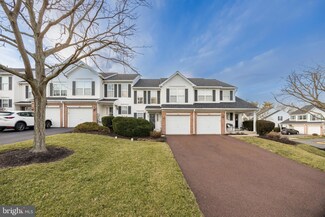 810 Red Rock Cir, Royersford, PA 19468