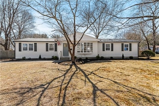 66 Kingswood Rd, North Kingstown, RI 02852