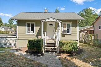 1344 Whitney Ave, Bremerton, WA 98312