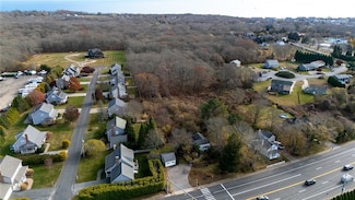 576 Point Judith Rd, Narragansett, RI 02882