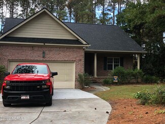 108 Sanderling Ct, Hampstead, NC 28443