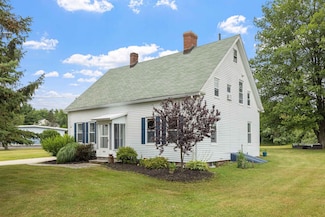 454 Island Pond Rd, Manchester, NH 03109