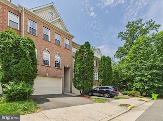 12241 Stockton Tees Ln, Fairfax, VA 22030