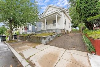 31 Stadden St, Providence, RI 02907
