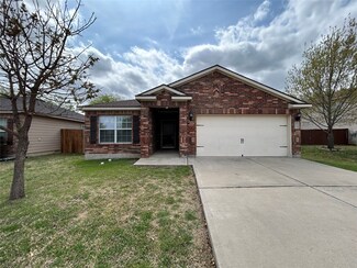 405 Misty Mountain Dr, Fort Worth, TX 76140