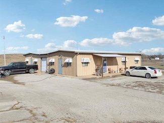 536 N Ash St, Nowata, OK 74048