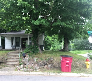 601 9th St, Clarksville, TN 37040