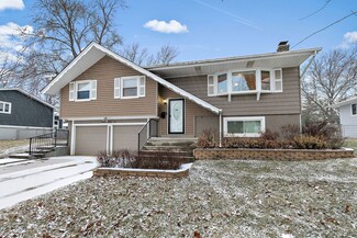 1626 Syracuse Ln, Schaumburg, IL 60193