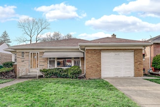 9426 S Millard Ave, Evergreen Park, IL 60805