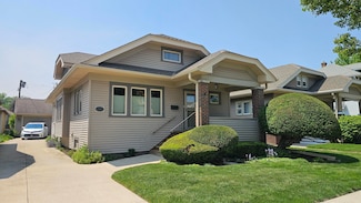 1320 Monroe Ave, Racine, WI 53405