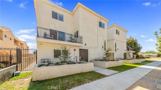 17154 Chatsworth St Unit 2, Granada Hills, CA 91344