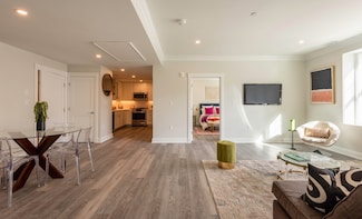 61 County St Unit 210, Dover, MA 02030
