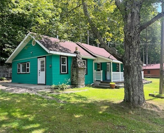 6115 State Route 52, Cochecton, NY 12726