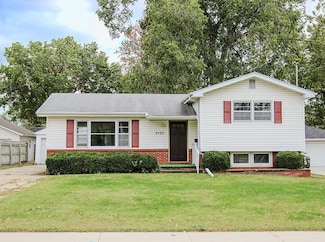 4125 67th St, Urbandale, IA 50322