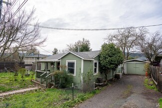 1470 Willow Ln, Willits, CA 95490