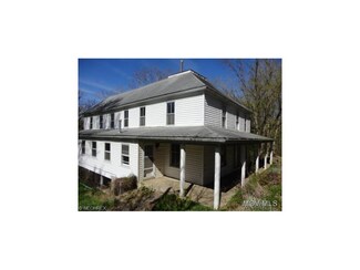 149 Rt 5, Elizabeth, WV 26143