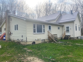 5601 Pigtail Rd, Friendship, NY 14739