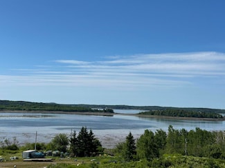 187 County Rd, Eastport, ME 04631