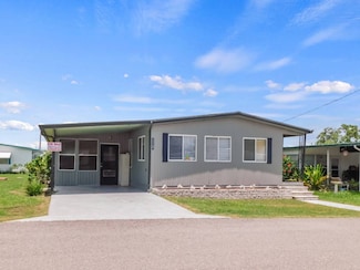 11145 Redbird Dr, Dade City, FL 33525