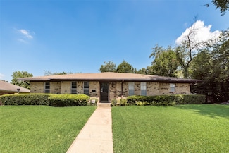 135 S Capri Dr, Duncanville, TX 75116