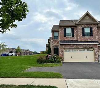 1501 Tarpan Ln, Allentown, PA 18104