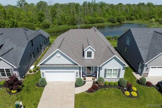 5664 Chatham Ln, Clarence Center, NY 14032