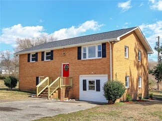 20201 College Park Ave, South Chesterfield, VA 23803